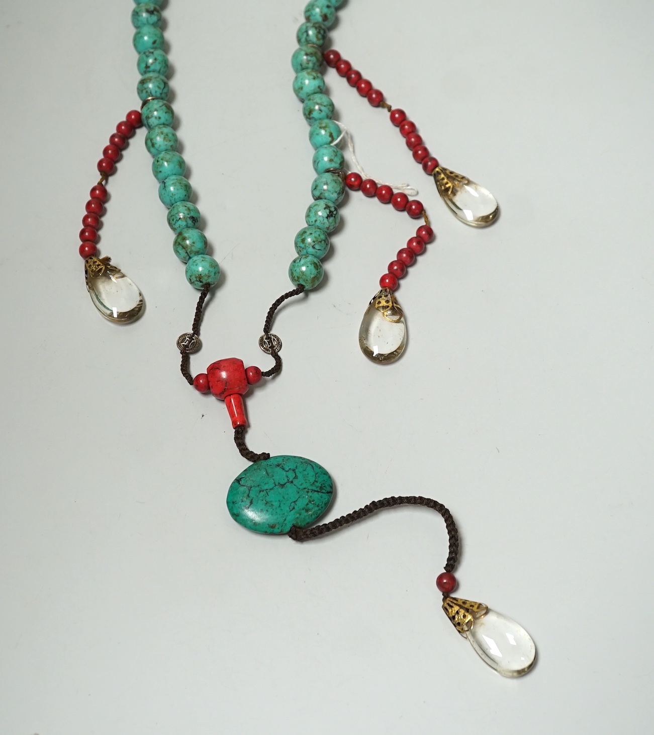 A Chinese turquoise beads court style necklace